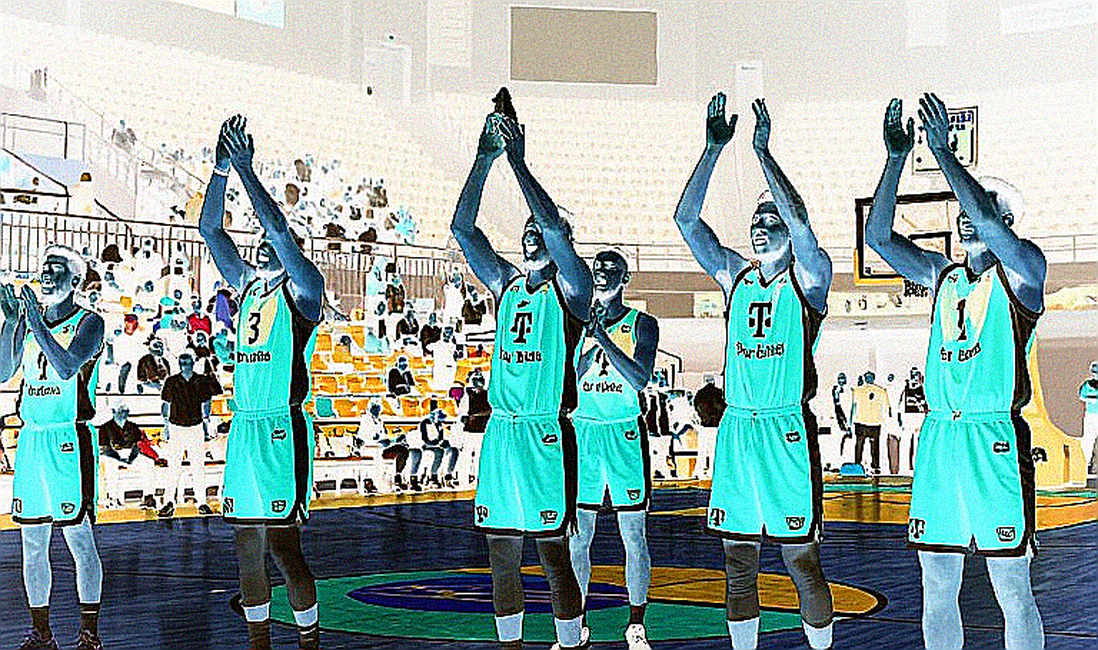 হালান্ডের পায়ের ব্যথা আর সিটির একমাত্র নয় নম্বর: যে ফাঁকটা সাত ম্যাচে ধরা পড়বে