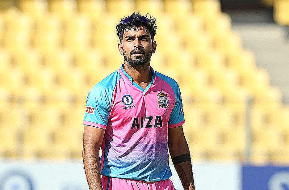 মাঝের ওভারের হিসাব: এশিয়া কাপের হাইব্রিড ছায়া থেকে ২০২৬ টি-টোয়েন্টি বিশ্বকাপ