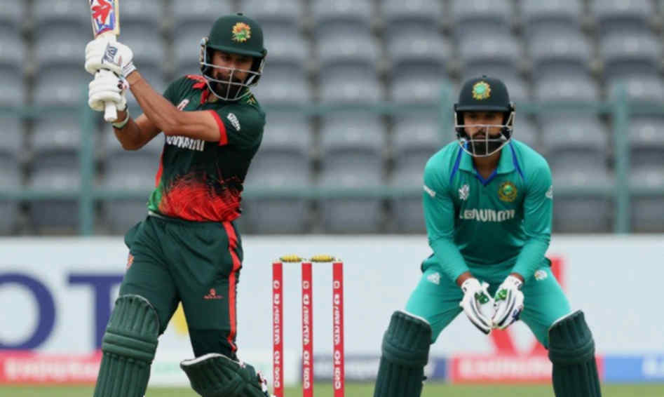 গ্লাভসটাই আসল প্রশ্ন: ঈশান কিষাণের বাদ পড়া নিয়ে যে গল্পটি কেউ লিখল না